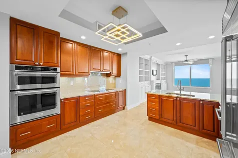 19 Avenue De La Mer Palm Coast FL 32137