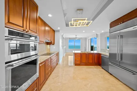 19 Avenue De La Mer Palm Coast FL 32137