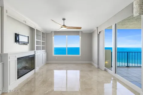 19 Avenue De La Mer Palm Coast FL 32137