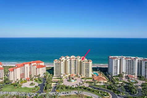 19 Avenue De La Mer Palm Coast FL 32137