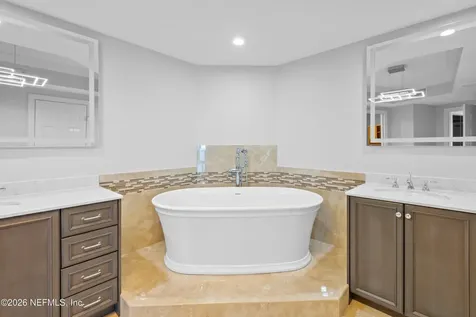 19 Avenue De La Mer Palm Coast FL 32137