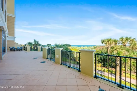 19 Avenue De La Mer Palm Coast FL 32137