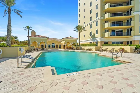 19 Avenue De La Mer Palm Coast FL 32137