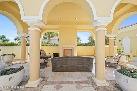 19 Avenue De La Mer Palm Coast FL 32137