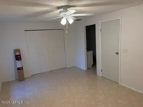 7027 Prestwick Circle N Jacksonville FL 32244