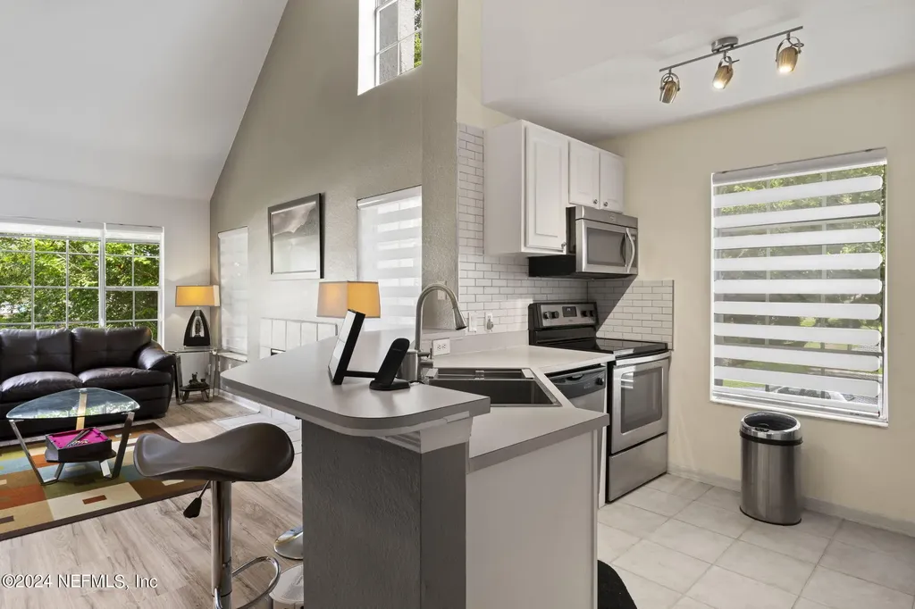 13703 Richmond Park Drive Jacksonville FL 32224