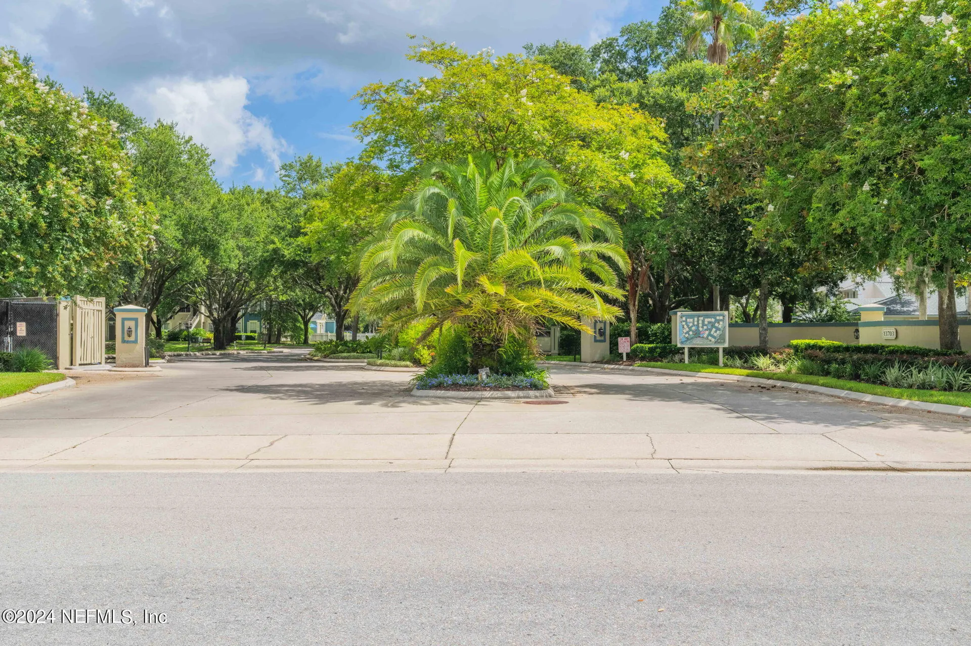 13703 Richmond Park Drive Jacksonville FL 32224