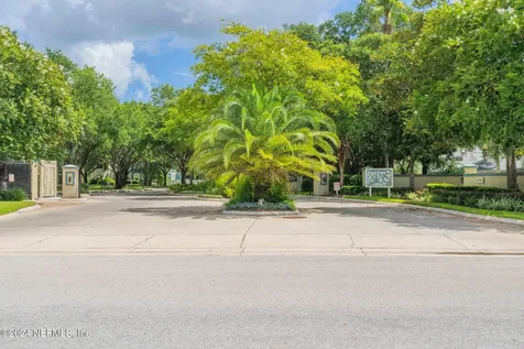 13703 Richmond Park Drive Jacksonville FL 32224