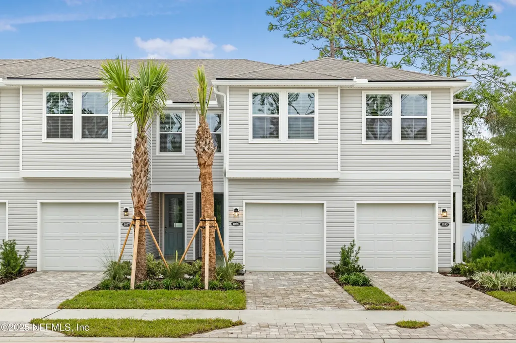 1022 Egret Branch Way Jacksonville FL 32218