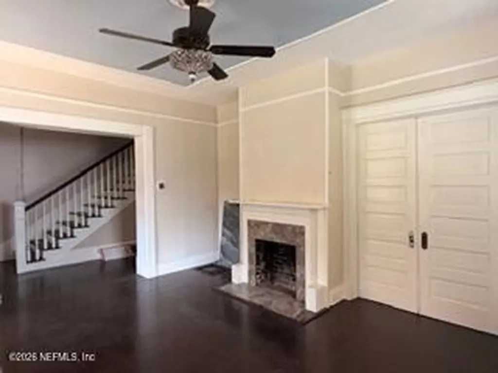 2141 Forbes Street Jacksonville FL 32204