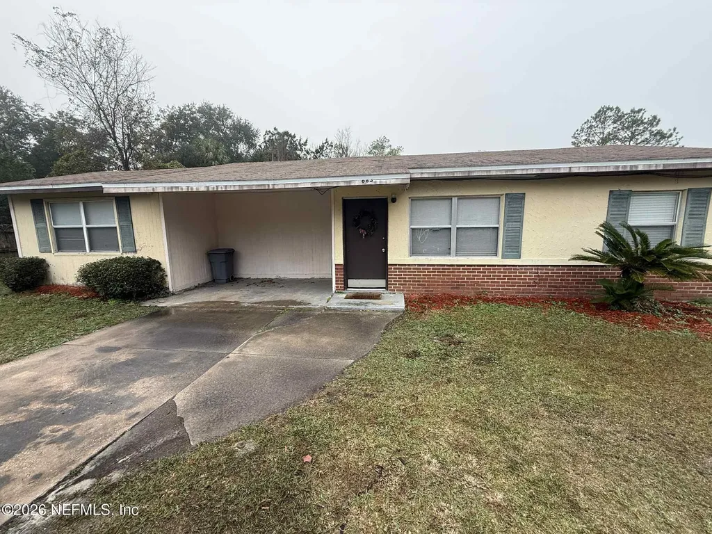 683 W Peniel Road Palatka FL 32177