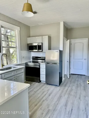 1402 James Street Jacksonville FL 32205