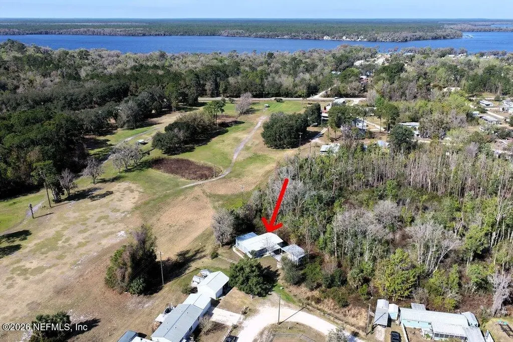 152 Alligator Circle Crescent City FL 32112