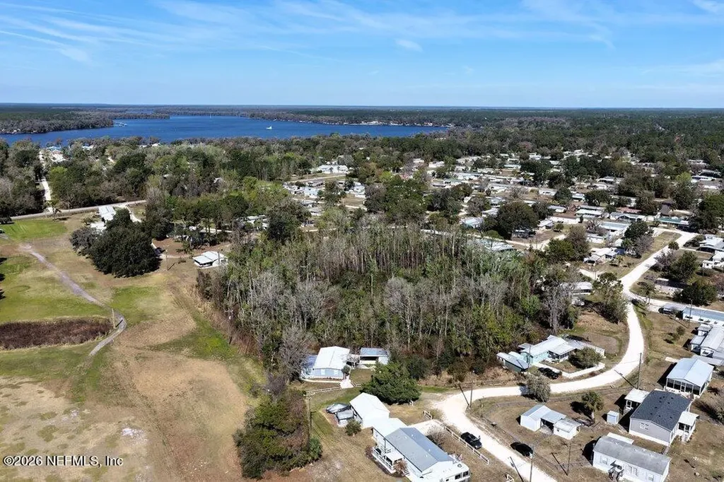 152 Alligator Circle Crescent City FL 32112