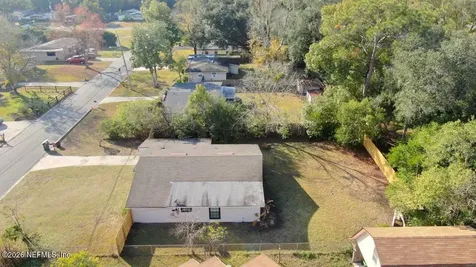 6713 Peter Rabbit Drive N Jacksonville FL 32210