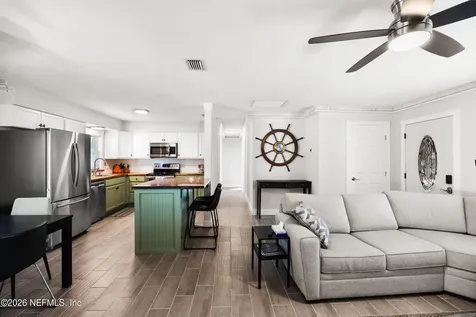 17 Palm Drive Yankeetown FL 34498