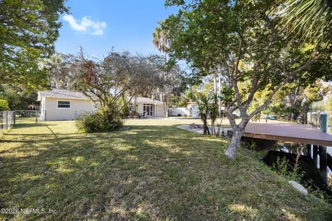 17 Palm Drive Yankeetown FL 34498