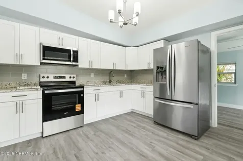 9124 5th Avenue Jacksonville FL 32208