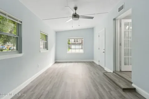 9124 5th Avenue Jacksonville FL 32208