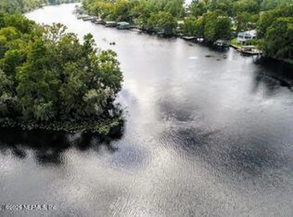 108 Creekside Road Satsuma FL 32189