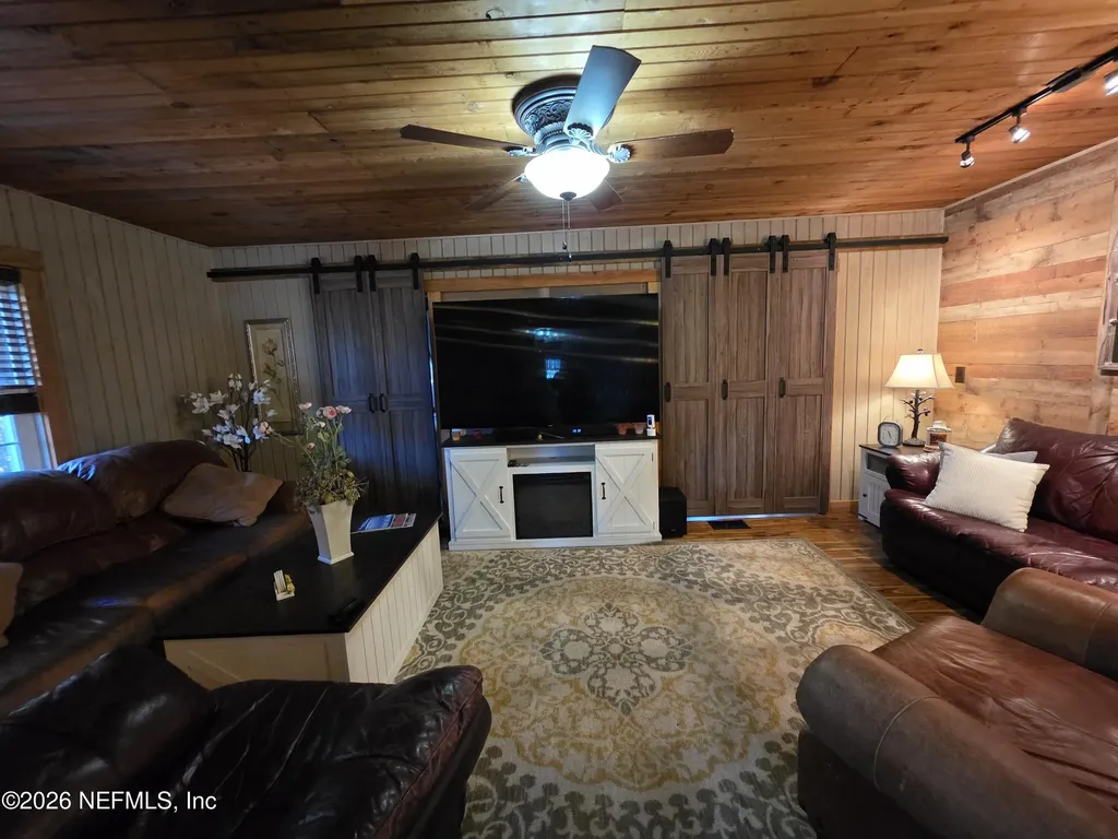 108 Creekside Road Satsuma FL 32189