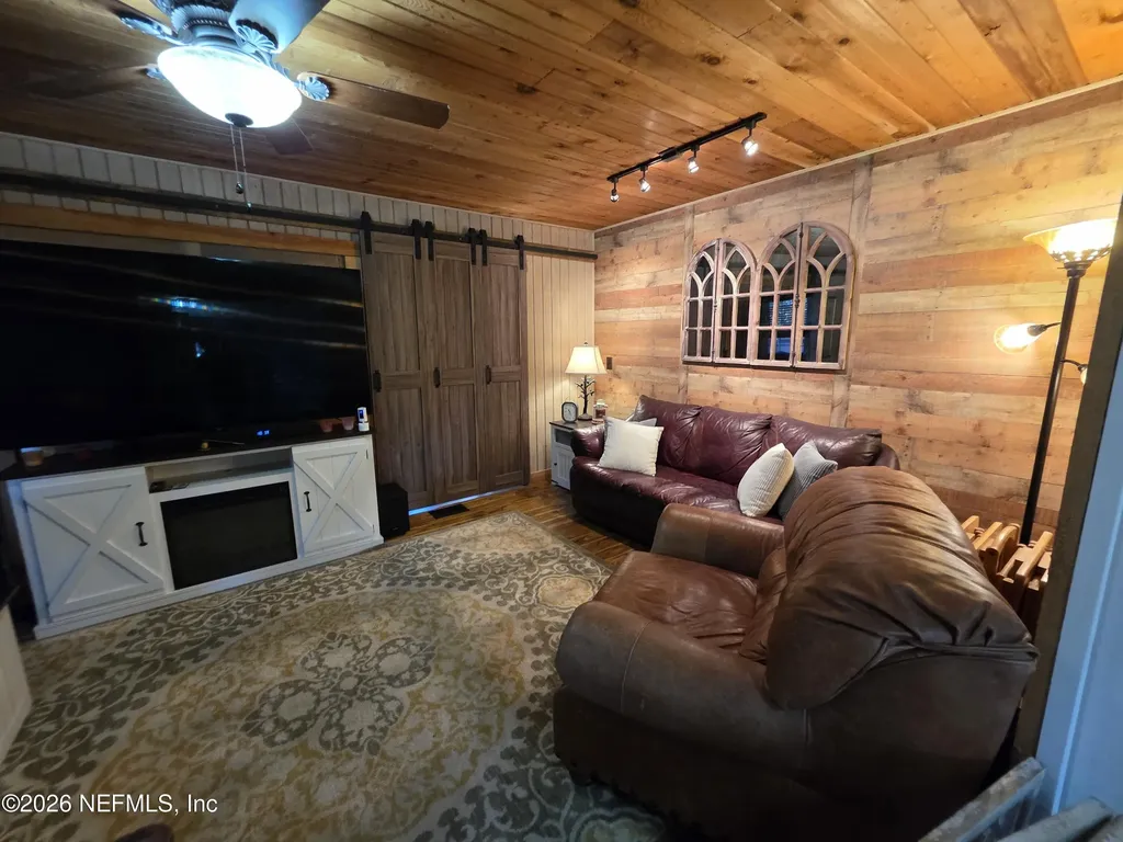 108 Creekside Road Satsuma FL 32189