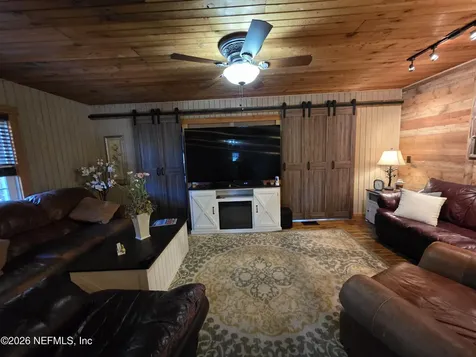108 Creekside Road Satsuma FL 32189