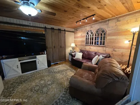 108 Creekside Road Satsuma FL 32189