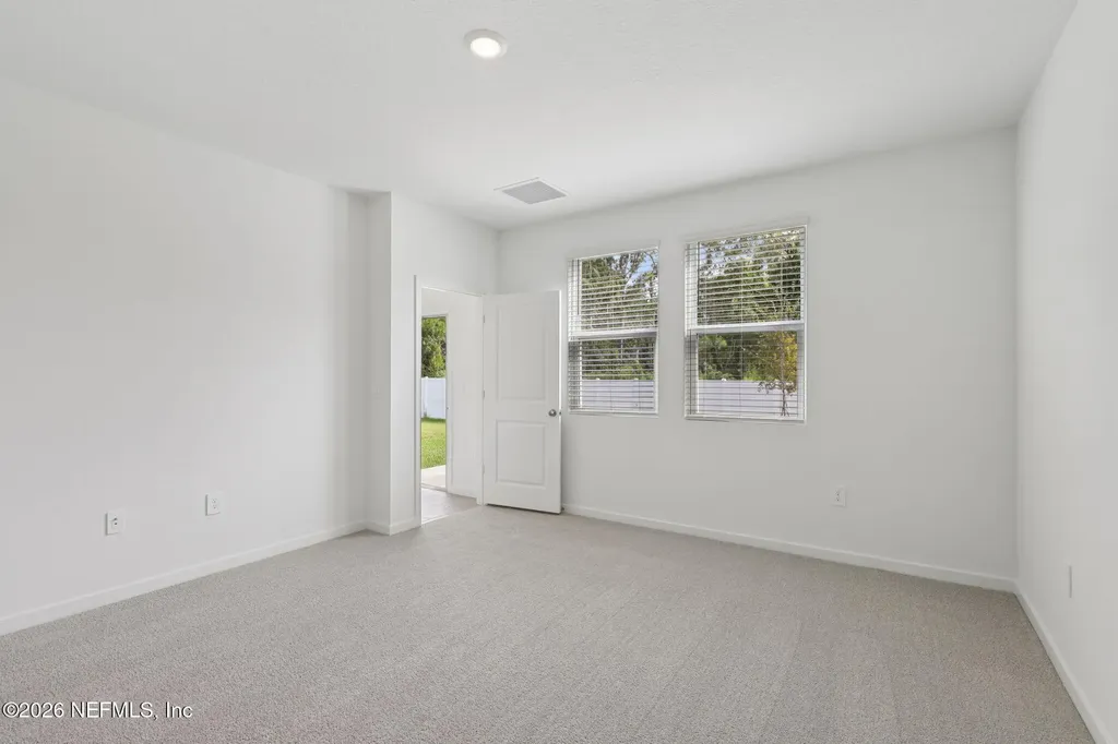 8 Dilly Court Palm Coast FL 32164