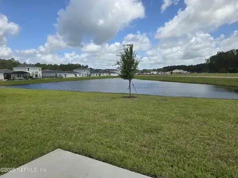 8 Dilly Court Palm Coast FL 32164