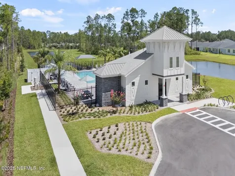 8 Dilly Court Palm Coast FL 32164