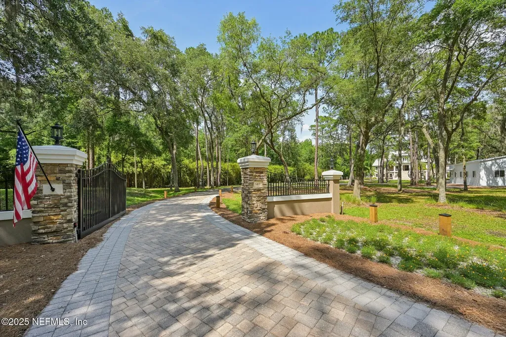 140 Monterey Bay Lane Green Cove Springs FL 32043