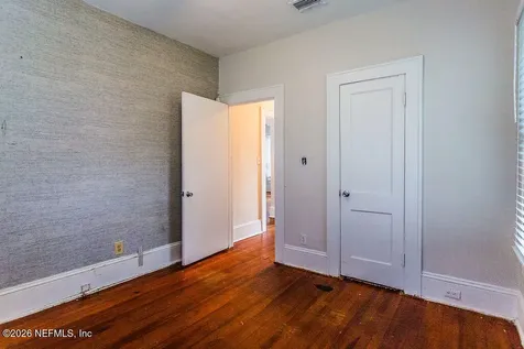 4571 Shelby Avenue Jacksonville FL 32210