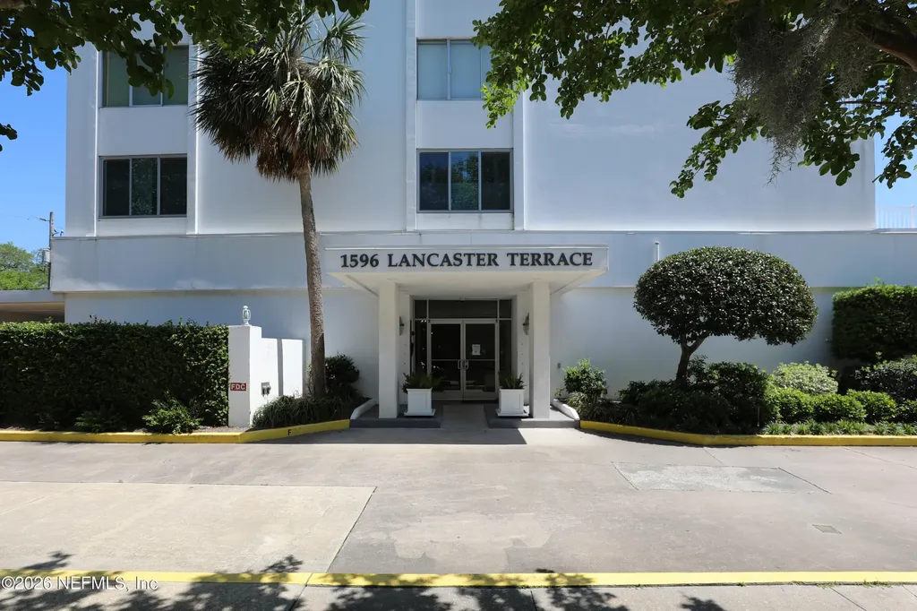 1596 Lancaster Terrace Jacksonville FL 32204