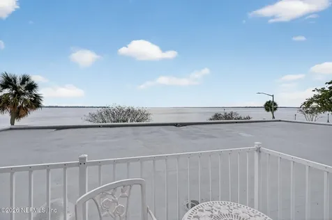 1596 Lancaster Terrace Jacksonville FL 32204