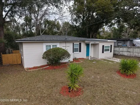 5873 Oaklane Drive Jacksonville FL 32244