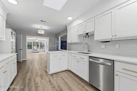9794 Sharing Cross Court Jacksonville FL 32257