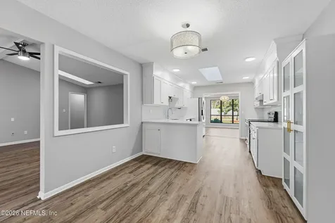 9794 Sharing Cross Court Jacksonville FL 32257