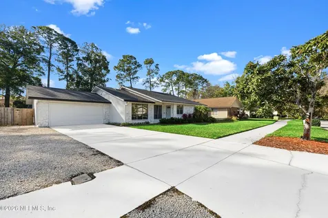9794 Sharing Cross Court Jacksonville FL 32257