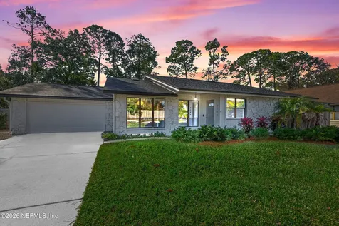 9794 Sharing Cross Court Jacksonville FL 32257
