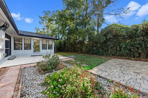 9794 Sharing Cross Court Jacksonville FL 32257