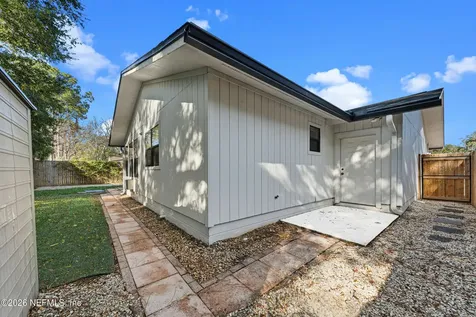 9794 Sharing Cross Court Jacksonville FL 32257