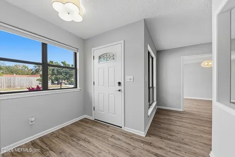 9794 Sharing Cross Court Jacksonville FL 32257