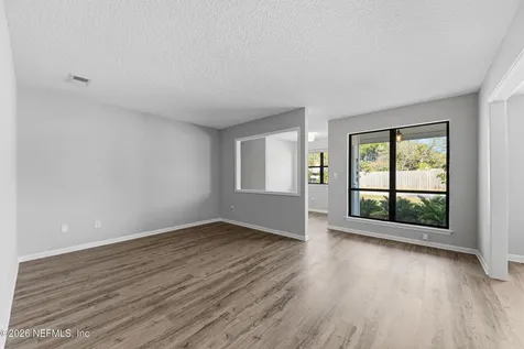 9794 Sharing Cross Court Jacksonville FL 32257