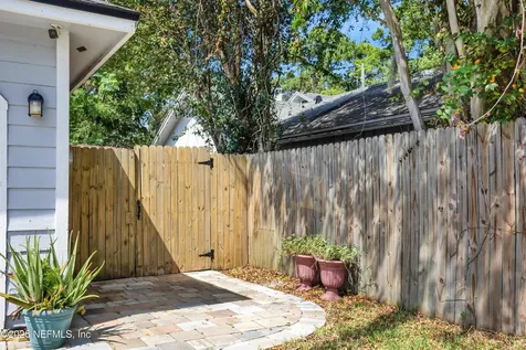 406 Cranes Landing Court Jacksonville FL 32216