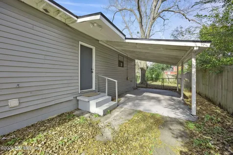 2739 King Cole Drive Jacksonville FL 32209
