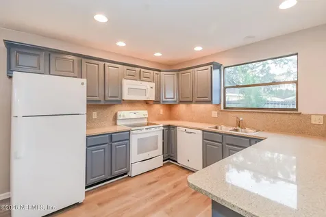 3056 Bridgeview Drive Jacksonville FL 32216