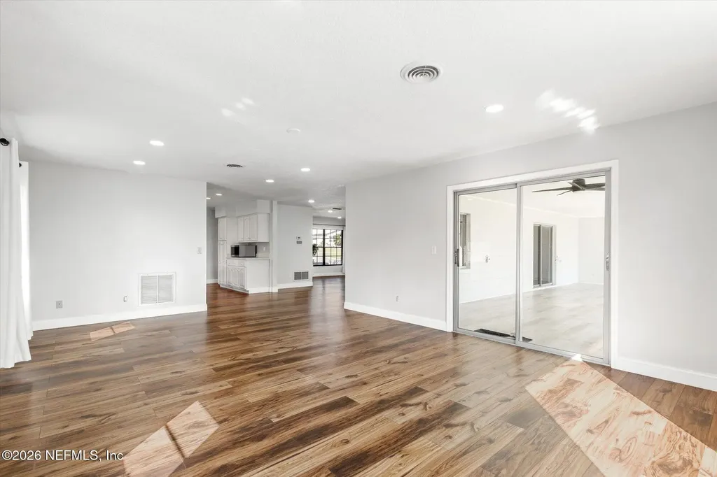 730 N Park Street Crescent City FL 32112