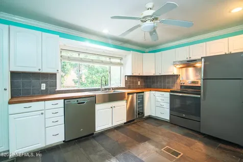 1272 Donald Street Jacksonville FL 32205