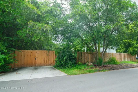 1272 Donald Street Jacksonville FL 32205